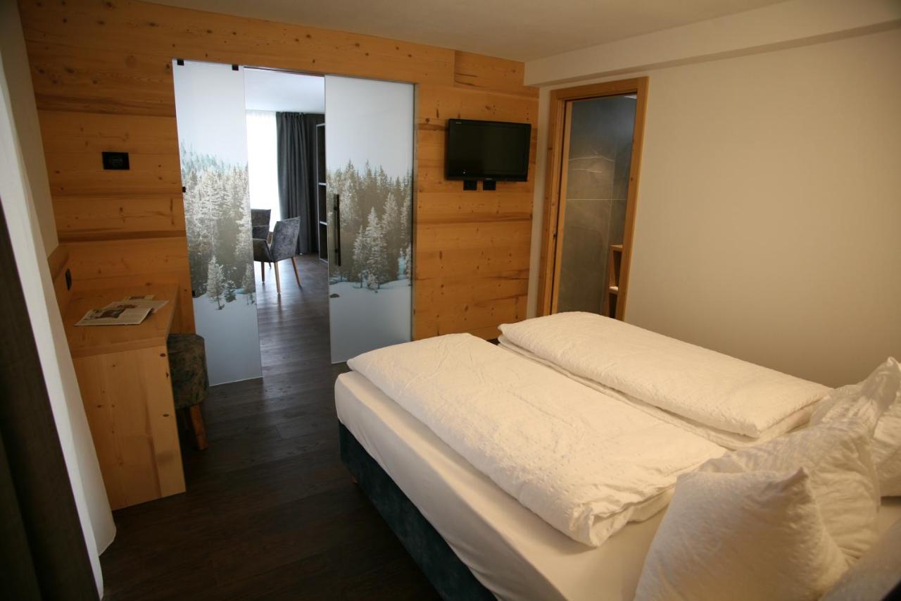 Alpen Hotel Vidi مادونا دي كامبيليو المظهر الخارجي الصورة