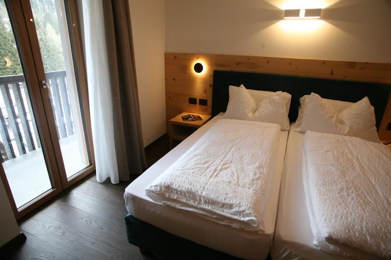 Alpen Hotel Vidi مادونا دي كامبيليو المظهر الخارجي الصورة