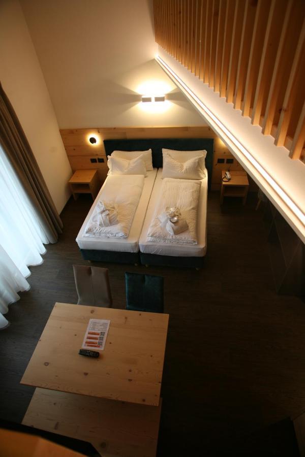 Alpen Hotel Vidi مادونا دي كامبيليو المظهر الخارجي الصورة