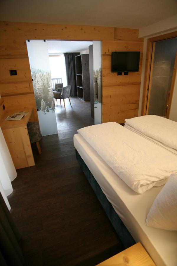 Alpen Hotel Vidi مادونا دي كامبيليو المظهر الخارجي الصورة
