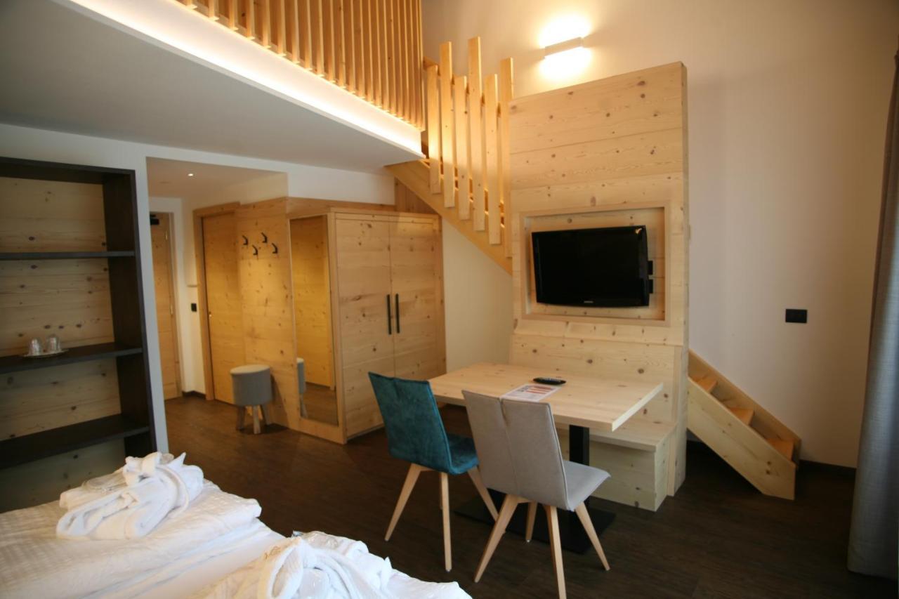 Alpen Hotel Vidi مادونا دي كامبيليو المظهر الخارجي الصورة