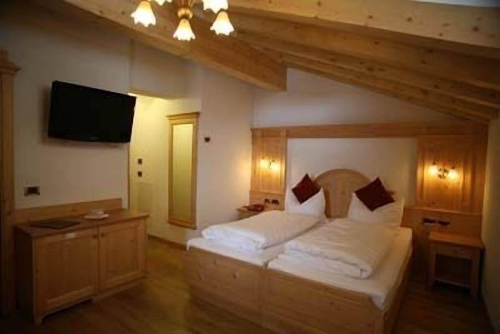 Alpen Hotel Vidi مادونا دي كامبيليو المظهر الخارجي الصورة