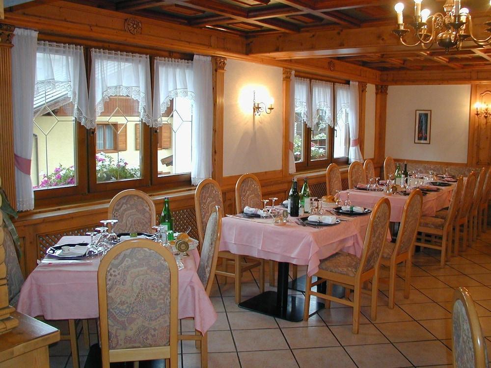 Alpen Hotel Vidi مادونا دي كامبيليو المظهر الخارجي الصورة